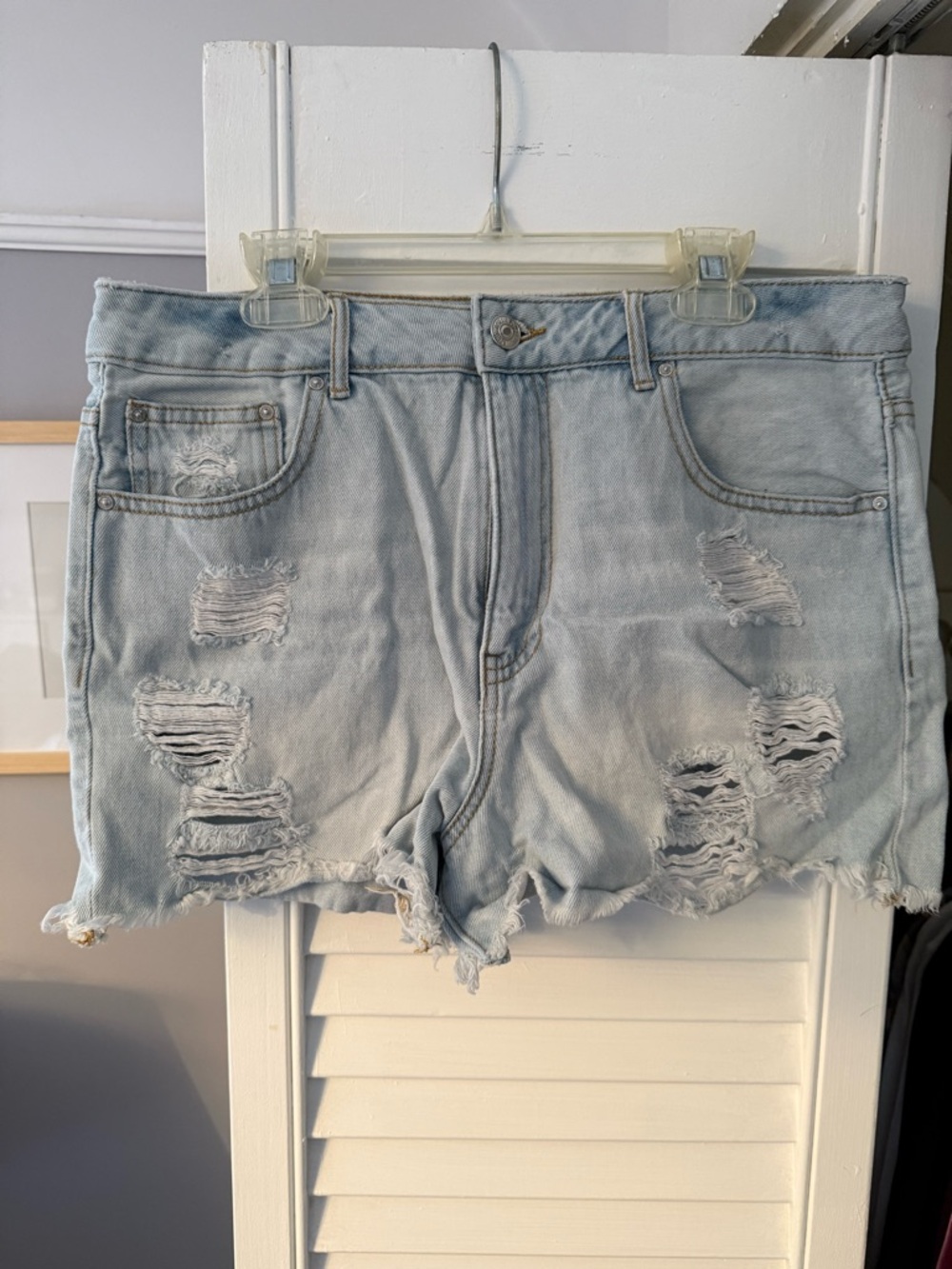 Forever 21 Light Wash Distressed Denim Shorts
